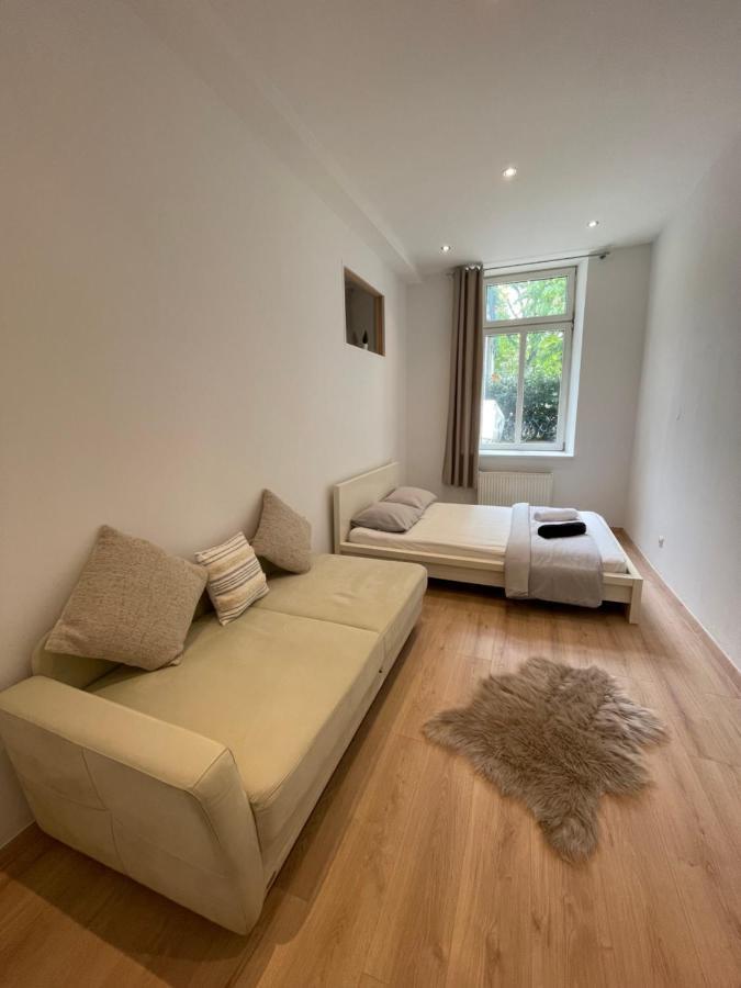 Cozy 8-Person Home In Vienna Located At Haberlgasse 82 N1 Exterior photo